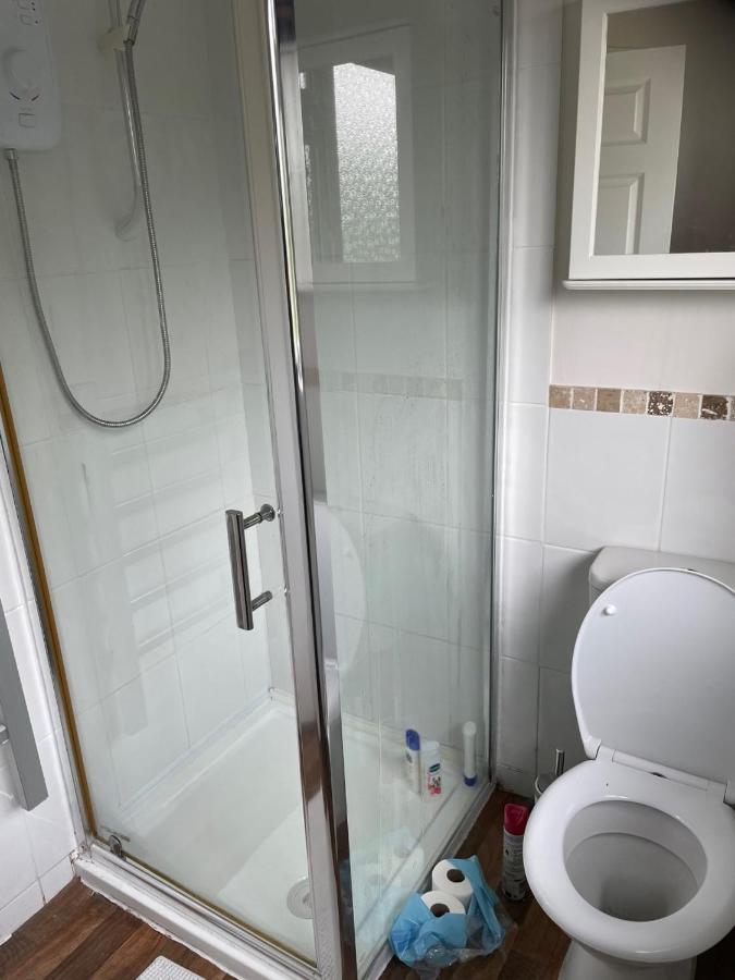 5 Bed House, 32 Tutbury Avenue, Cannon Park, Coventry, Cv4 7Bj Villa Bagian luar foto