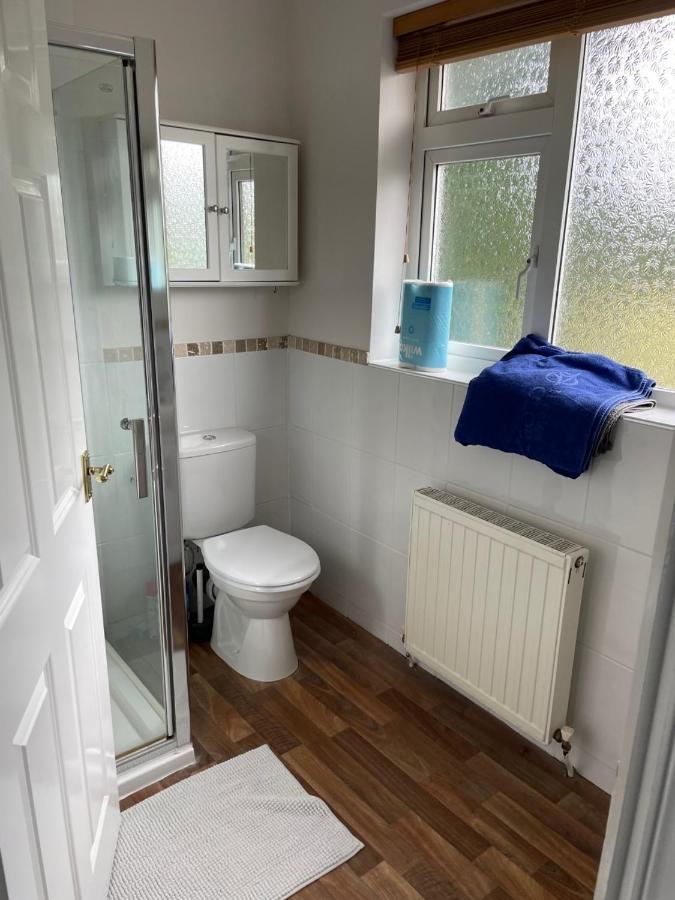 5 Bed House, 32 Tutbury Avenue, Cannon Park, Coventry, Cv4 7Bj Villa Bagian luar foto